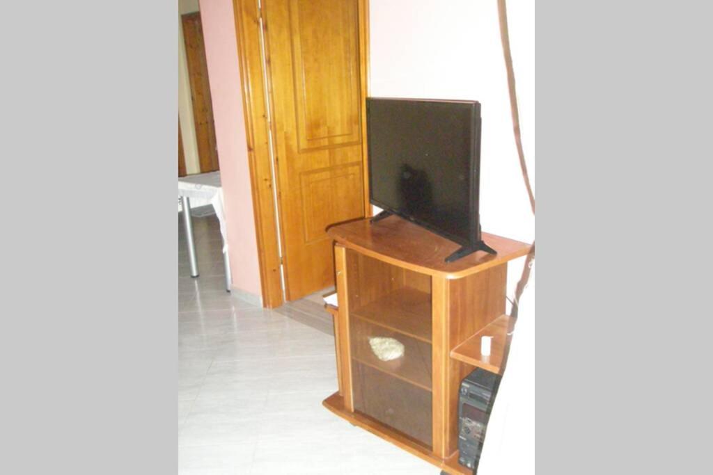 Lina'S Apartment Himare Exterior photo